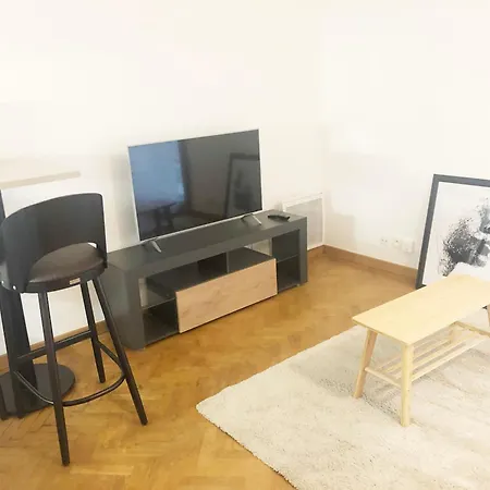 La Prestige De Cyr * Saint-Cyr-lʼÉcole